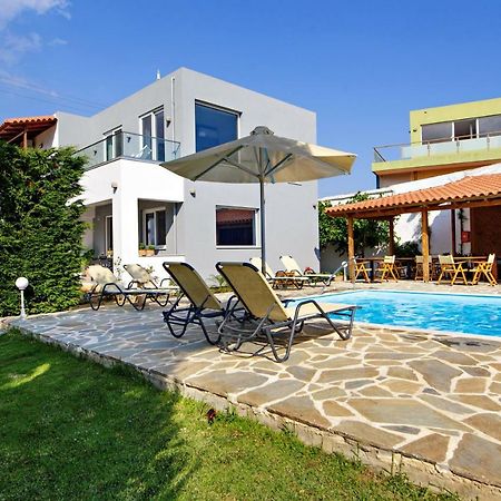 Irida Guesthouse By The Pool Plakiás Exterior foto