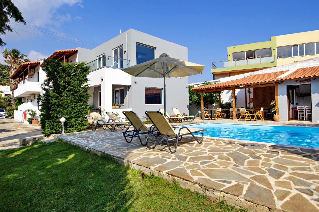 Irida Guesthouse By The Pool Plakiás Exterior foto