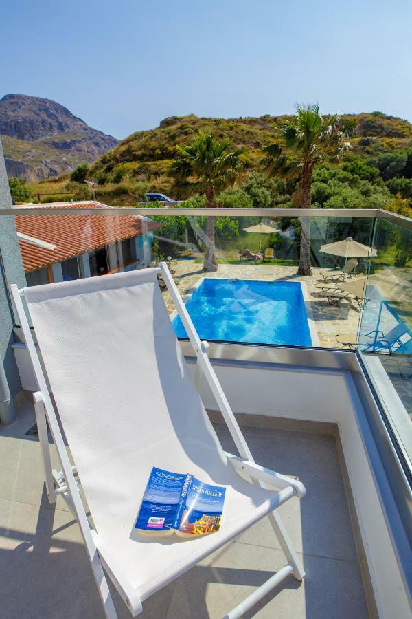 Irida Guesthouse By The Pool Plakiás Exterior foto